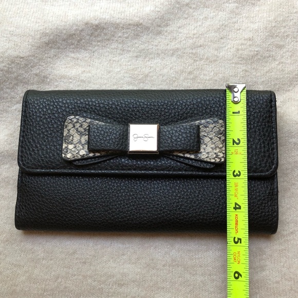 💕Jessica Simpson Large Bow Wallet 💕 - Picture 13 of 15